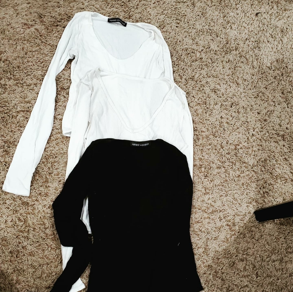 3 Bodysuits